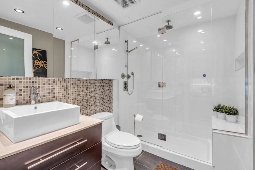 211&212 1529 W 6th Avenue