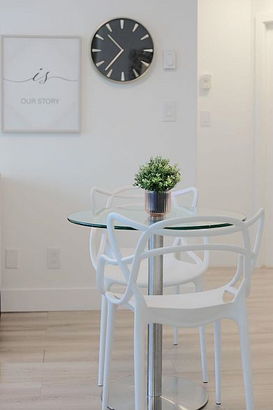 805 1166 Melville Street