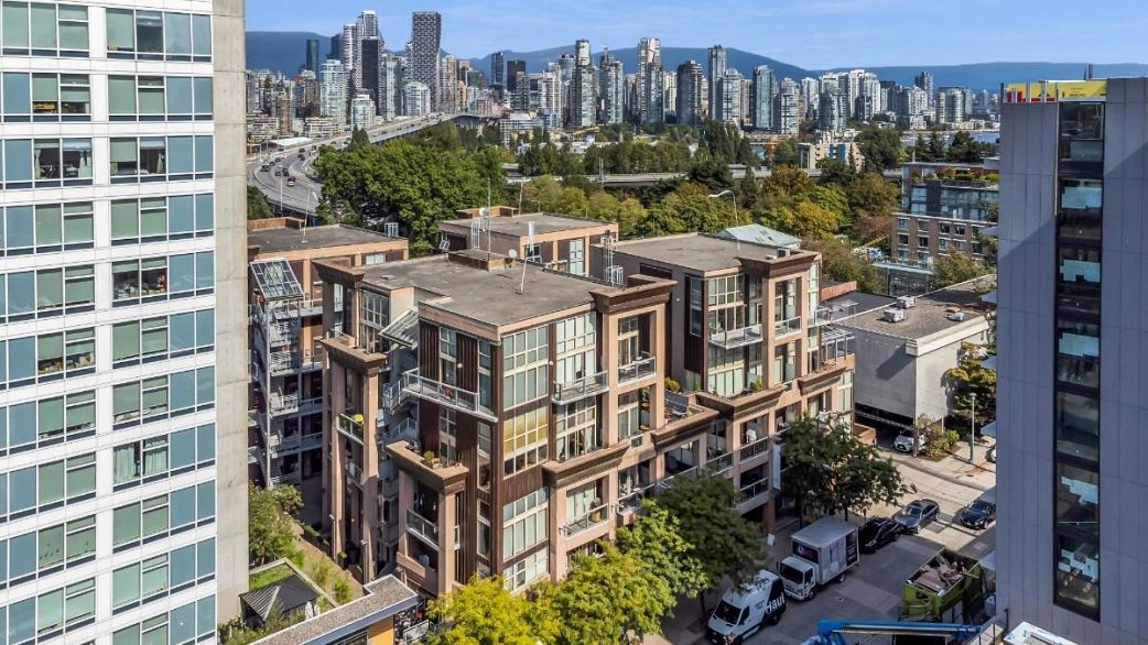 211&212 1529 W 6th Avenue