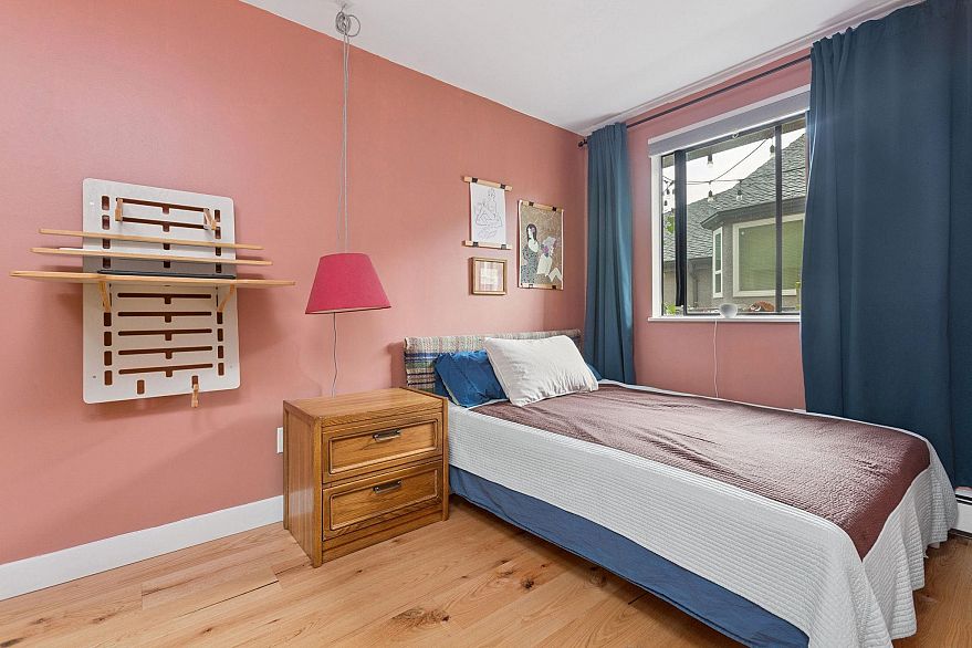 204 853 E 7th Avenue