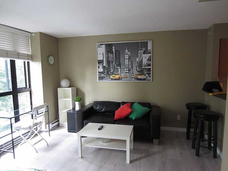 302 1295 Richards Street