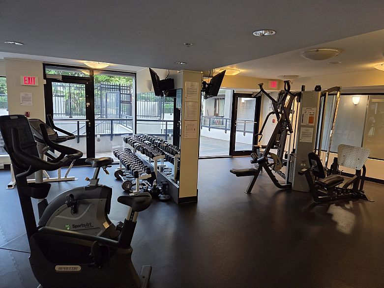 302 1295 Richards Street