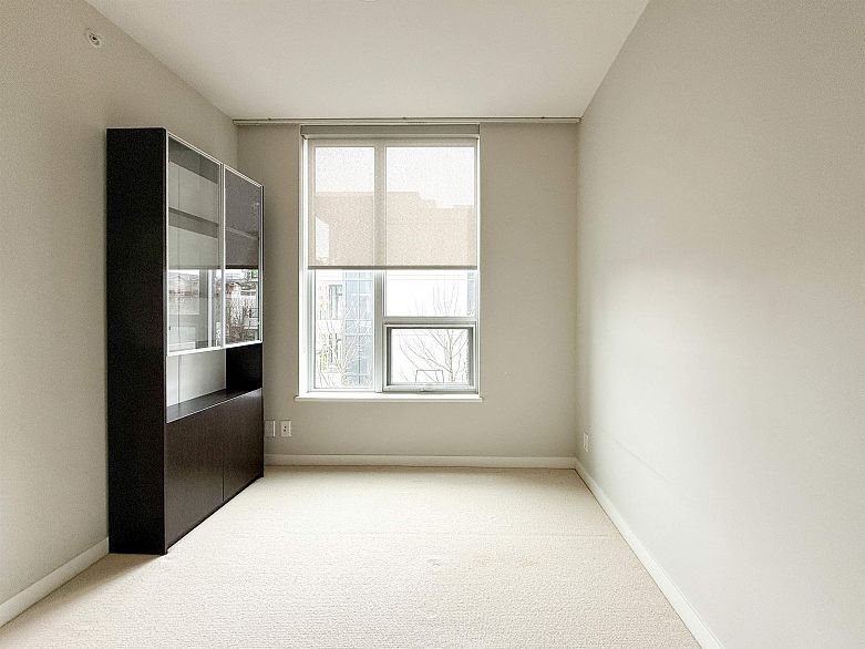 309 3487 Binning Road