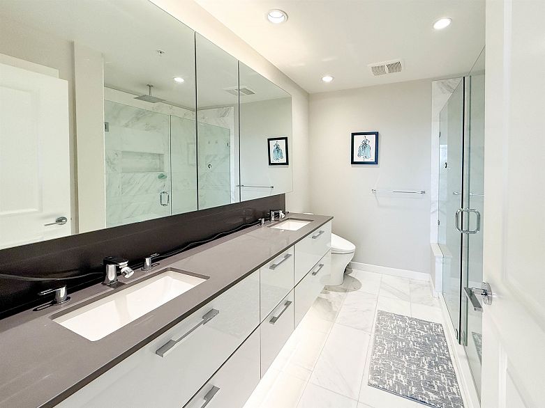 309 3487 Binning Road