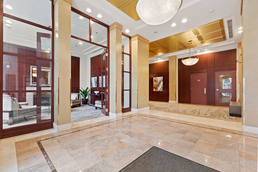 906 1288 Marinaside Crescent