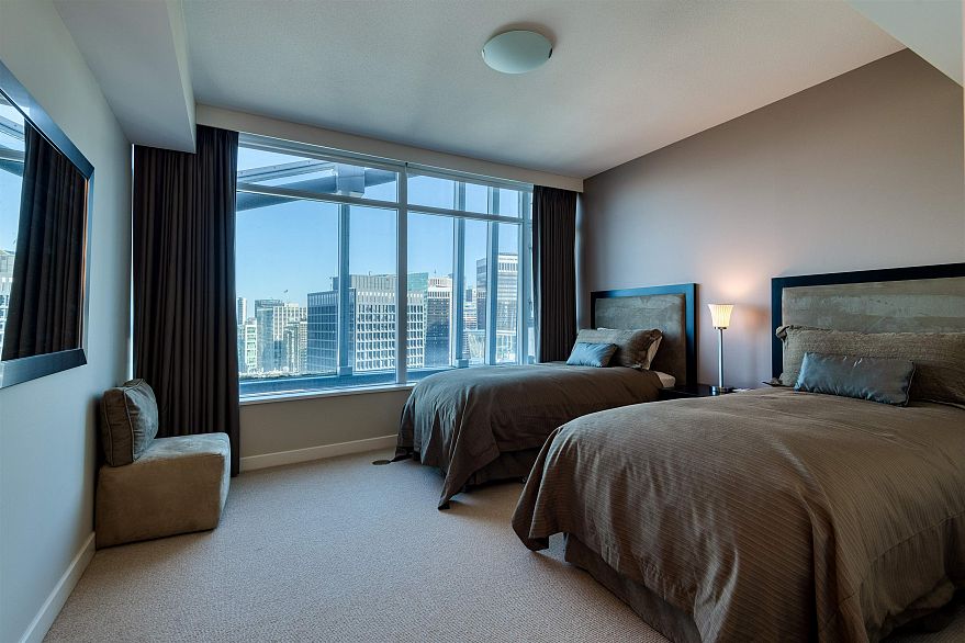 3402 1281 W Cordova Street