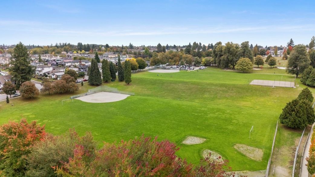 4805 Inverness Street