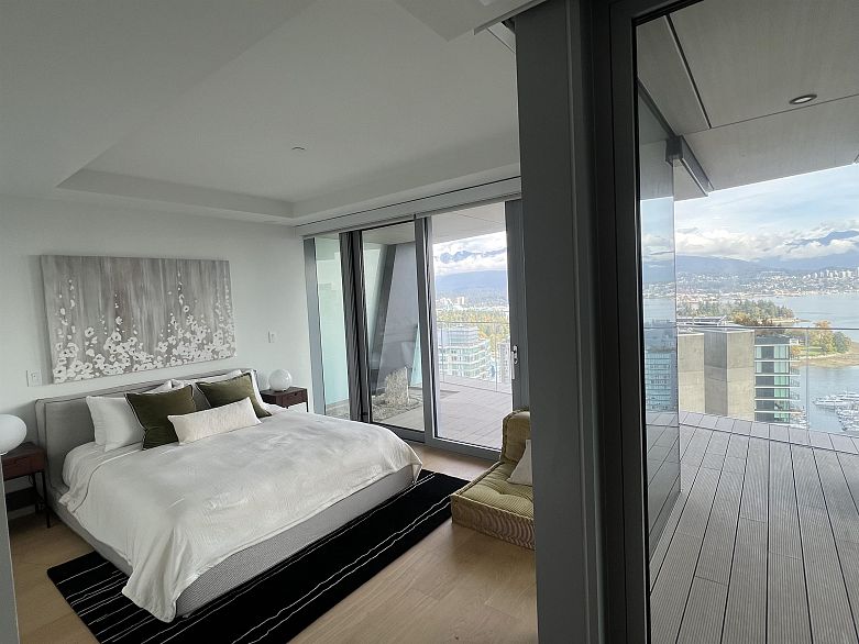 2903 1568 Alberni Street