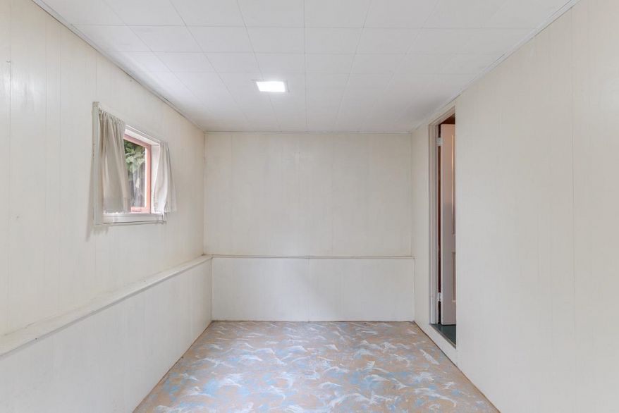 4805 Inverness Street