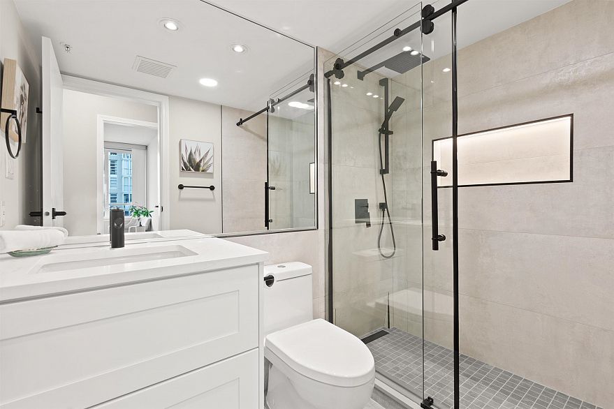 906 1288 Marinaside Crescent