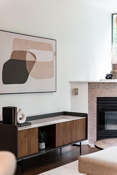 301 1159 Main Street