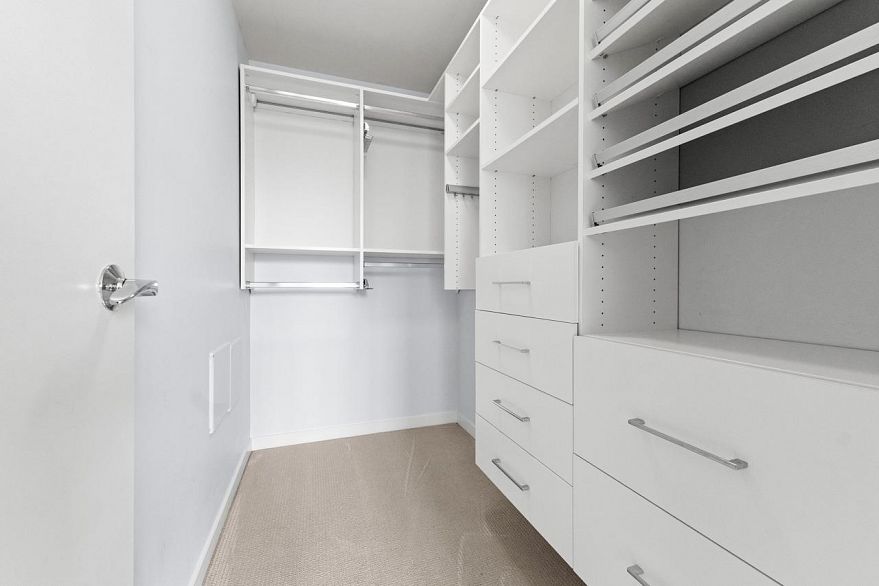 703 2528 Maple Street