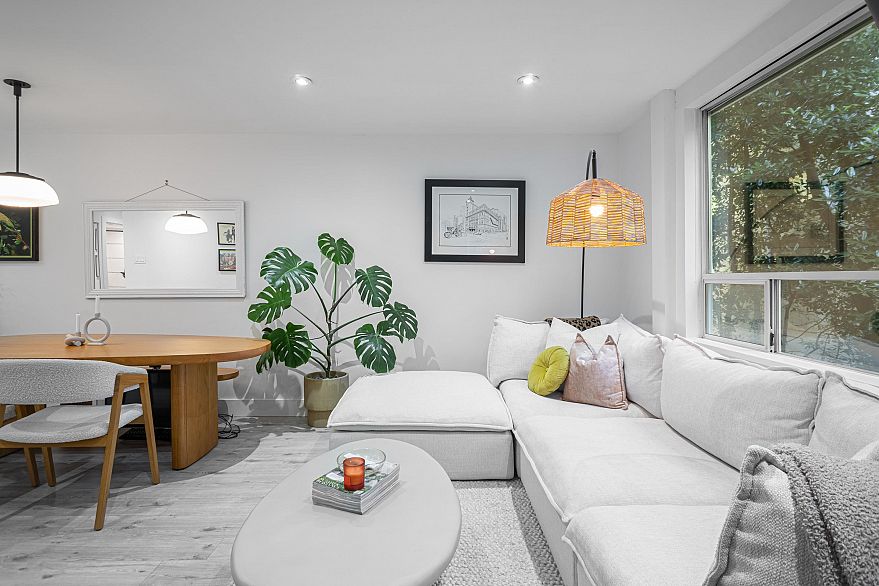 307 1345 Comox Street