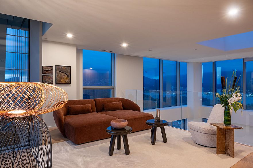 PH1 1568 Alberni Street