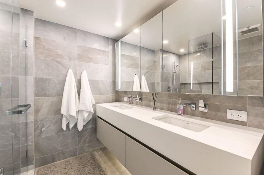 402 889 Pacific Street