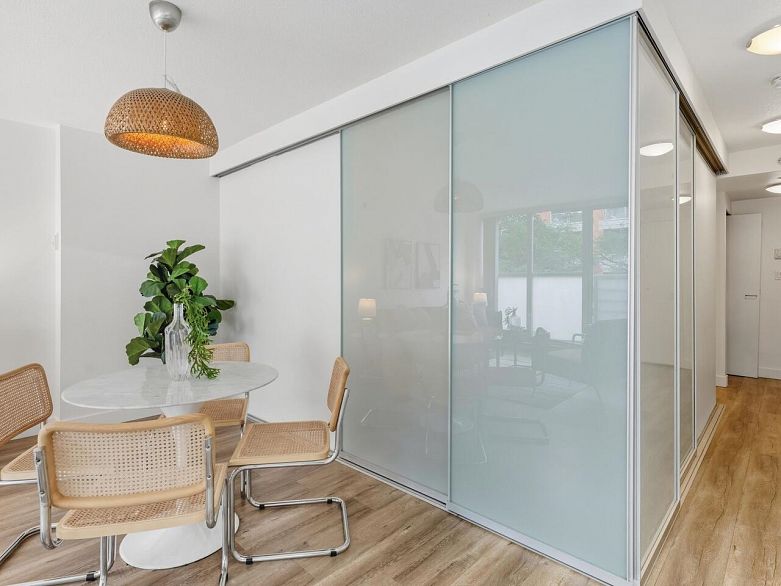 209 168 Powell Street