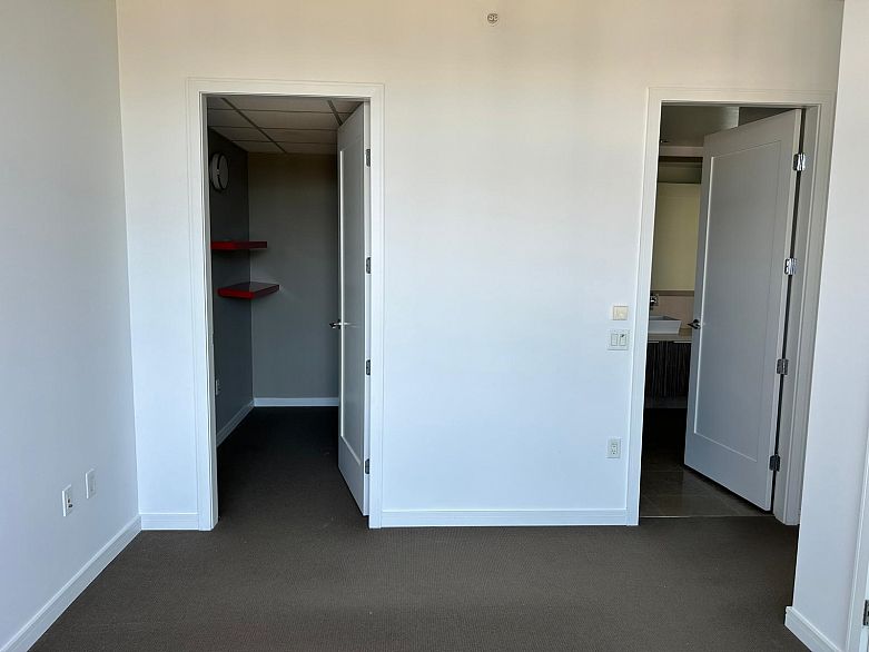 1010 1661 Ontario Street