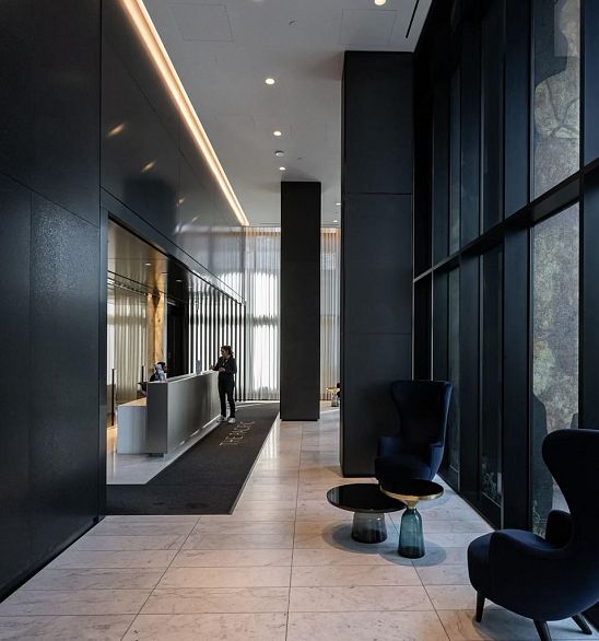 402 889 Pacific Street