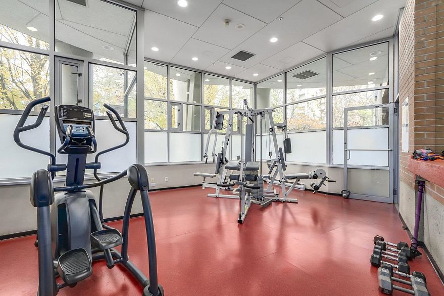 1606 1277 Nelson Street