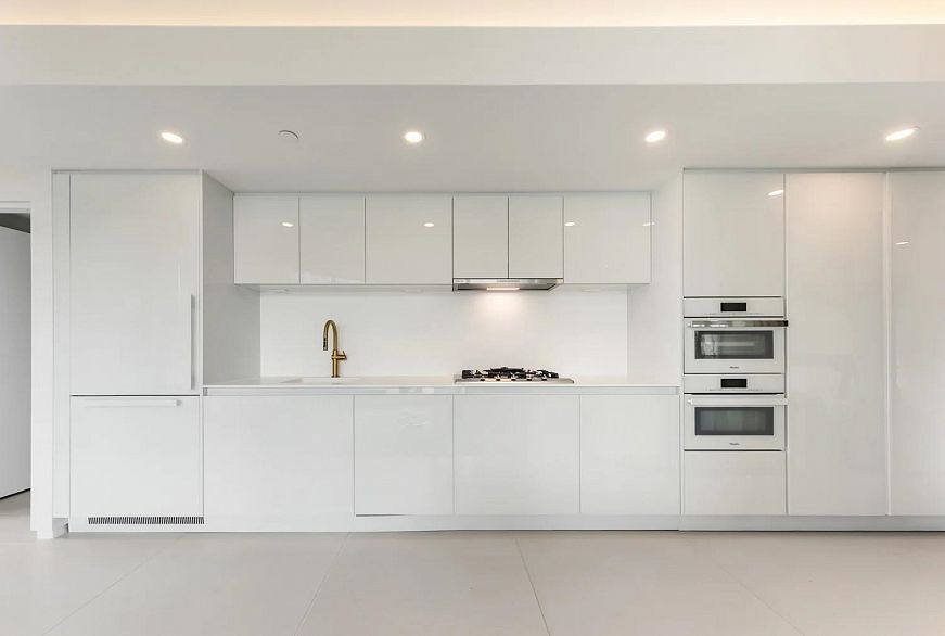 1308 1033 Nelson Street