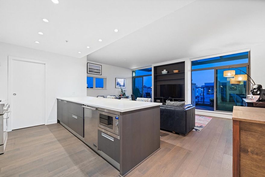 1606 288 W 1st Avenue