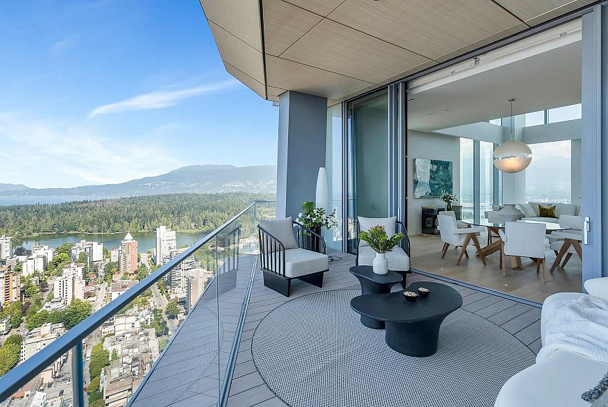 PH1 1568 Alberni Street