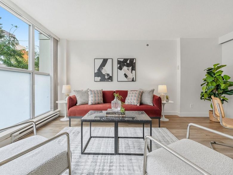 209 168 Powell Street