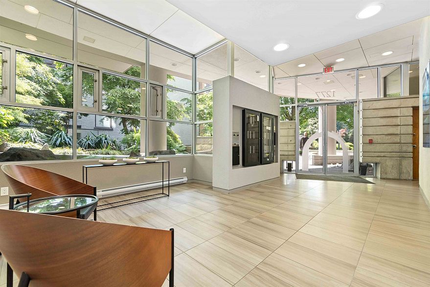 1606 1277 Nelson Street