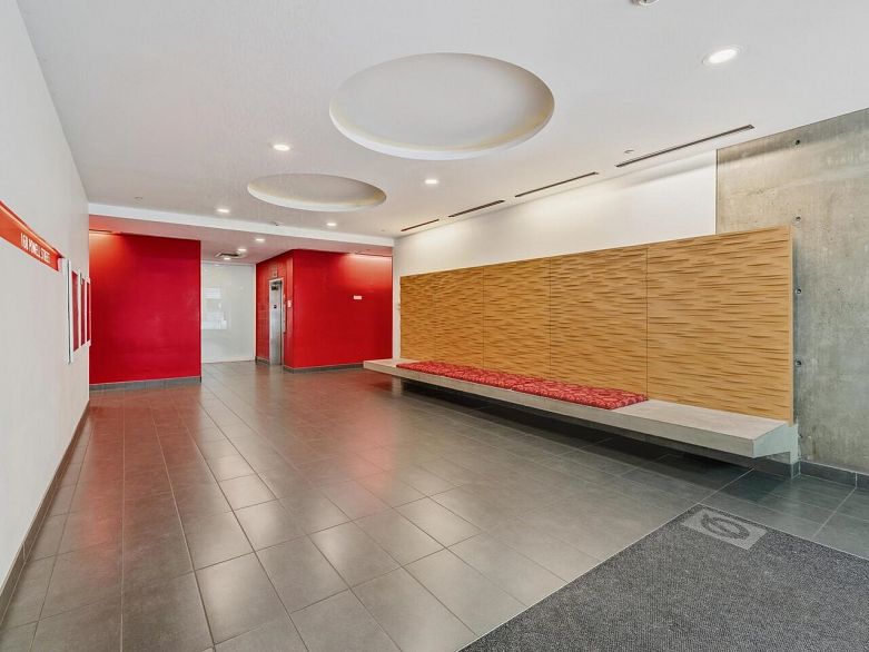 209 168 Powell Street