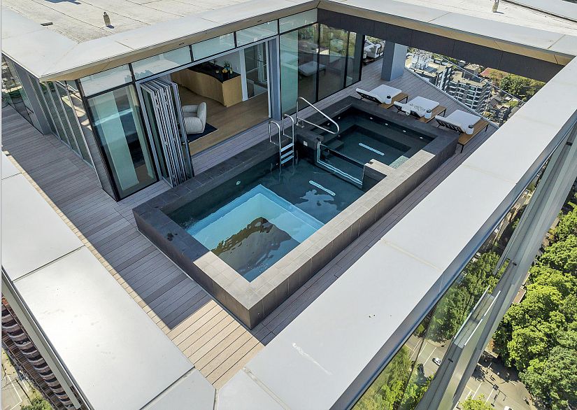 PH1 1568 Alberni Street