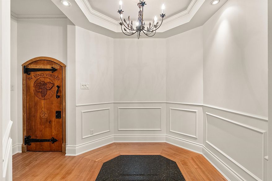 307 1311 Beach Avenue