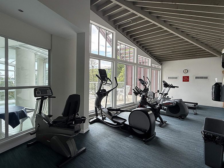 202 1820 E Kent Avenue