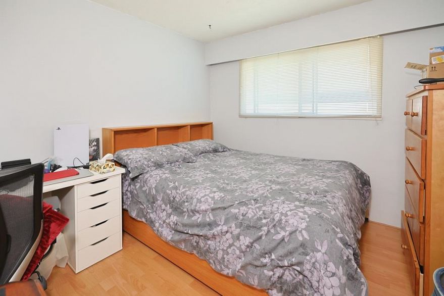 7310 Gladstone Street