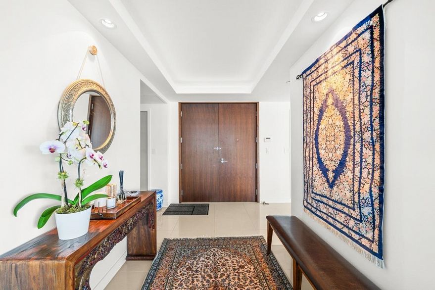 2101 1139 W Cordova Street