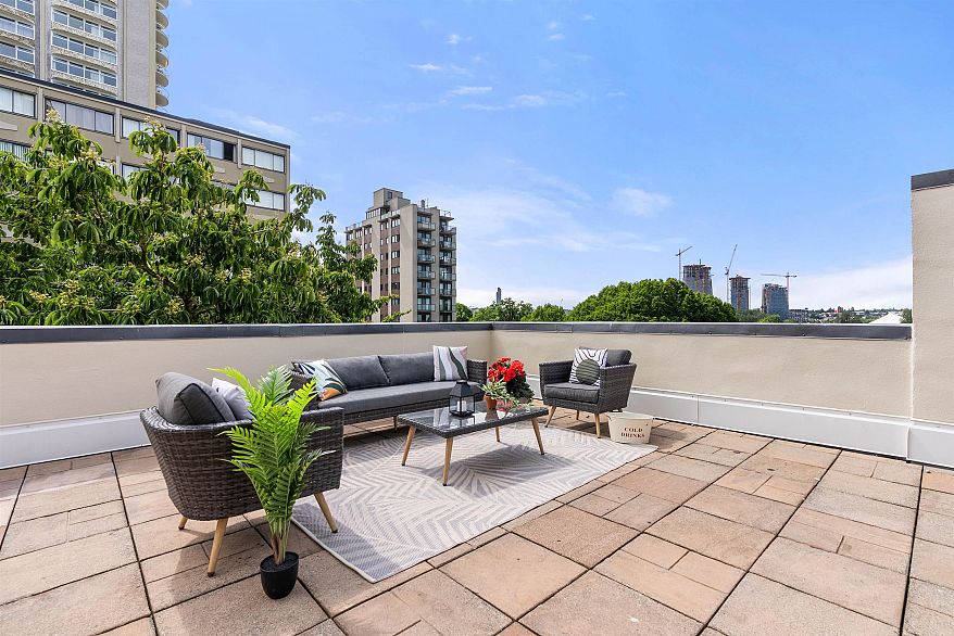 307 1311 Beach Avenue