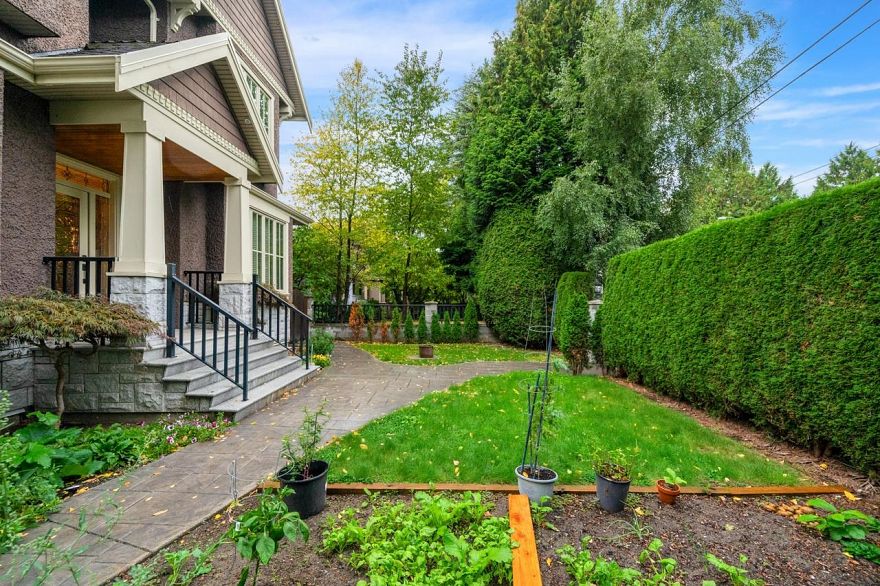 7130 Granville Street