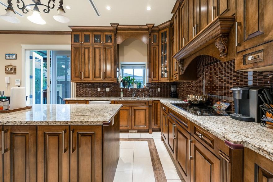 7130 Granville Street