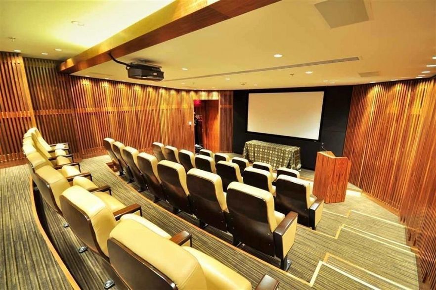 3307 1111 Alberni Street