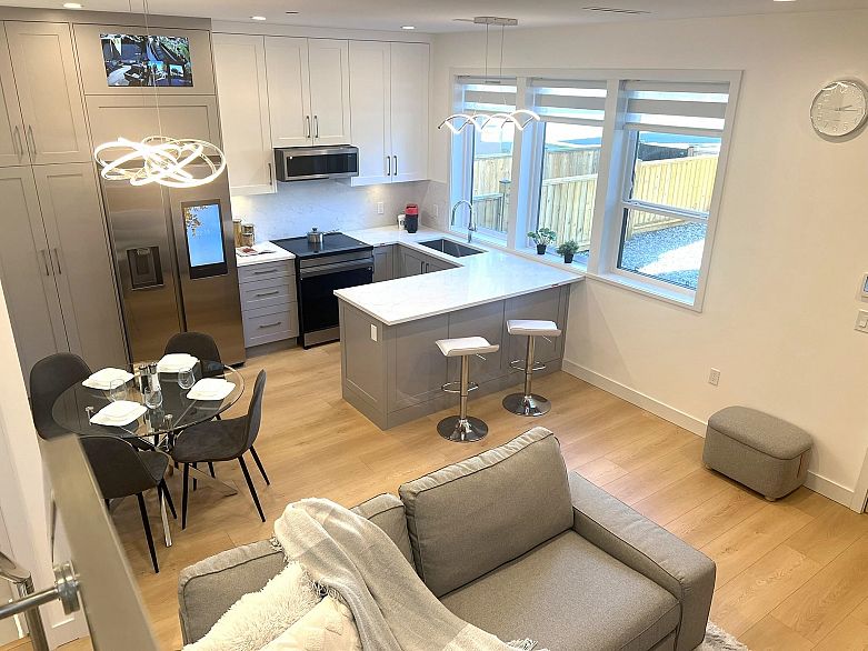 1 2838 Turner Street