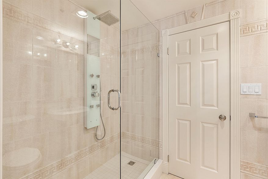 307 1311 Beach Avenue