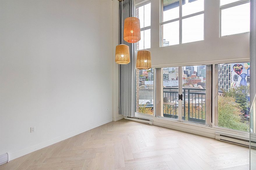 602 22 E Cordova Street