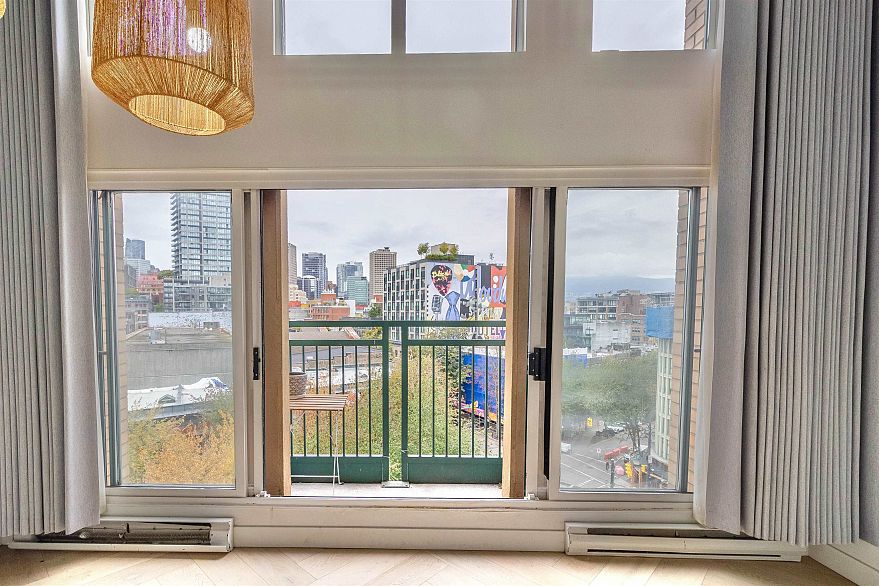 602 22 E Cordova Street