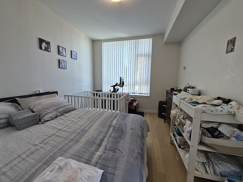 317 2033 W 10th Avenue