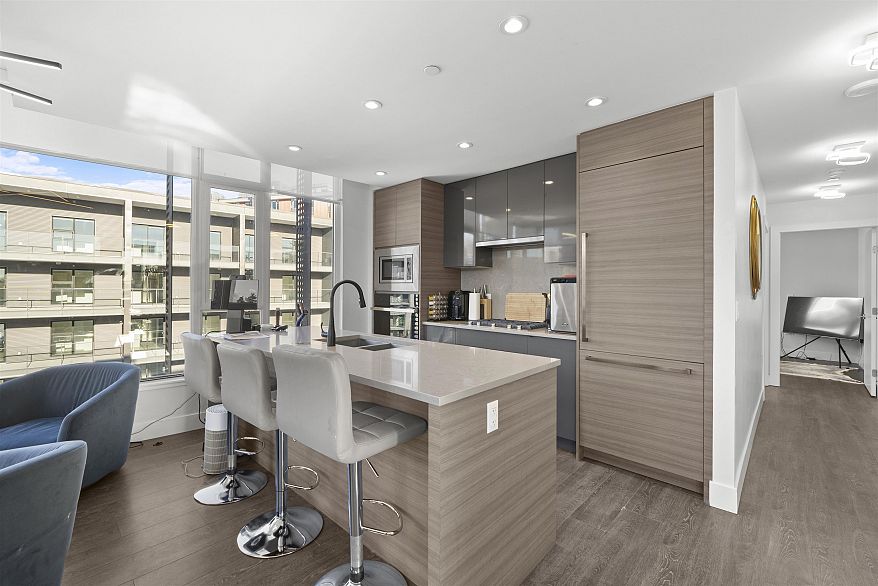 609 3438 Sawmill Crescent