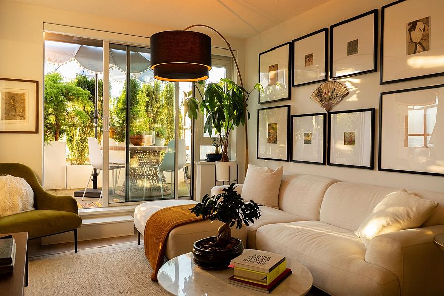 402 445 W 2nd Avenue