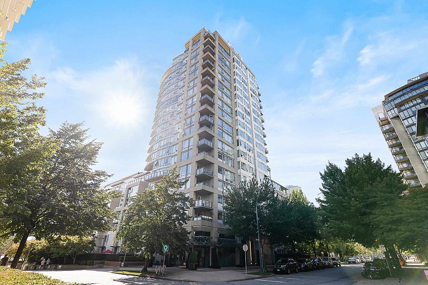 1202 1383 Marinaside Crescent