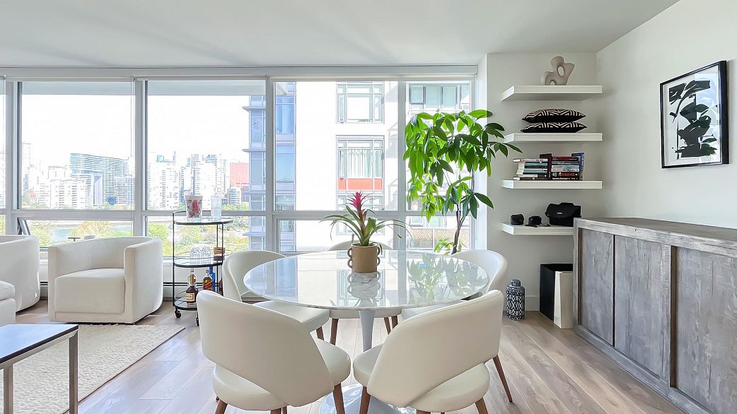 1202 1788 Columbia Street