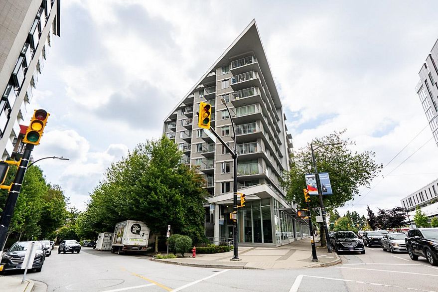 806 328 E 11th Avenue