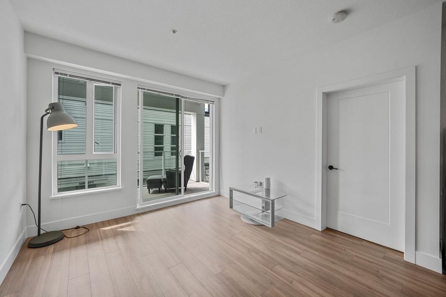 201 6933 Cambie Street