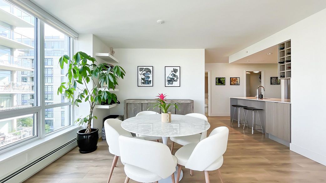 1202 1788 Columbia Street